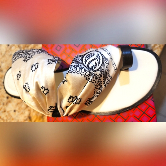 Selby Scarf Sandal - Picture 5 of 7